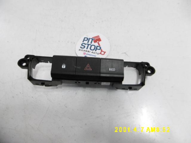 Pulsante luci di emergenza - Dacia Spring Serie (20>) - Pit Stop Ricambi Auto