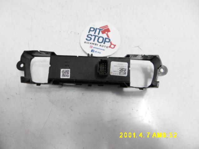 Pulsante luci di emergenza - Dacia Spring Serie (20>) - Pit Stop Ricambi Auto