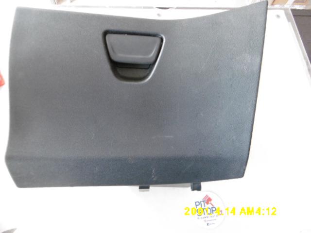 Cassetto porta oggetti - Ford Fiesta 6è Serie - Pit Stop Ricambi Auto