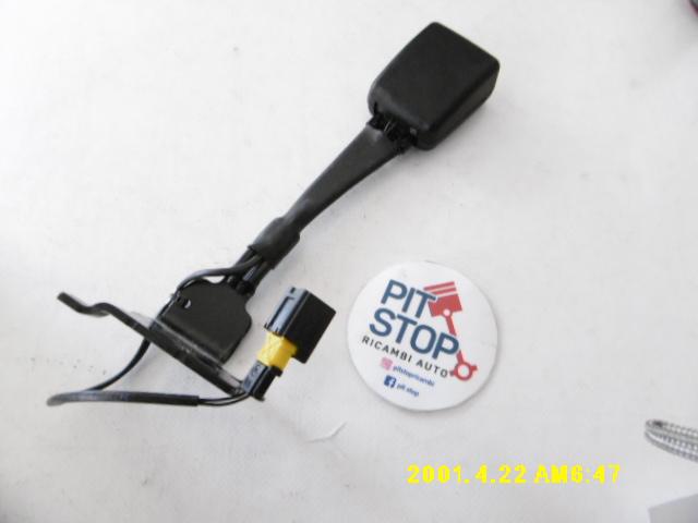 Aggancio cintura di sicurezza posteriore - Alfa Romeo Stelvio Serie (949_) (16>) - Pit Stop Ricambi Auto