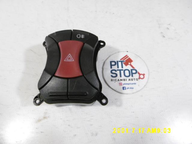 Pulsante luci di emergenza - Fiat Doblo Cargo (05>09) - Pit Stop Ricambi Auto