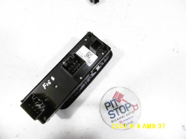 Pulsantiera Anteriore Sinistra - Ford Fiesta 6è Serie - Pit Stop Ricambi Auto