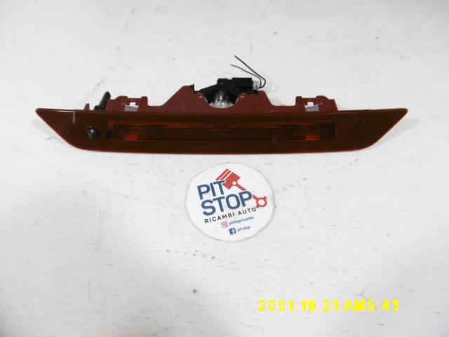 Terzo stop - Dacia Sandero Serie (21>) - Pit Stop Ricambi Auto