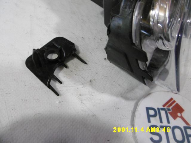 Fendinebbia anteriore DX - Ford Kuga Serie (16>) - Pit Stop Ricambi Auto