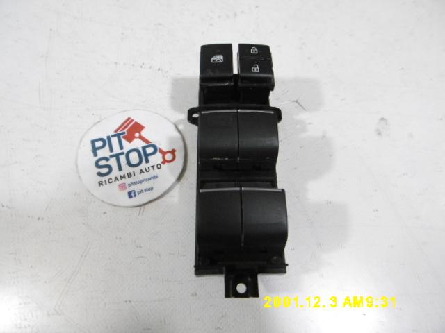 Pulsantiera Anteriore Sinistra - Toyota Rav4 Serie (18>) - Pit Stop Ricambi Auto