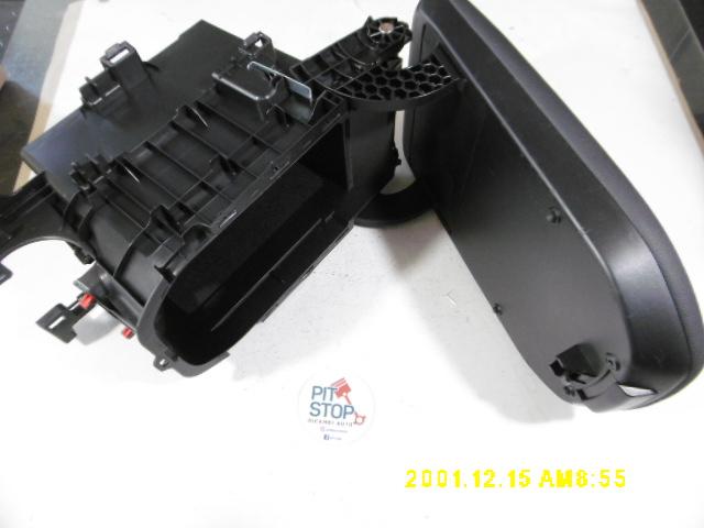 Bracciolo centrale - Toyota Rav4 Serie (18>) - Pit Stop Ricambi Auto