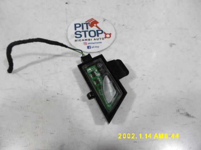 Illuminazione led sx - Volkswagen Golf 7 Berlina (12>) - Pit Stop Ricambi Auto