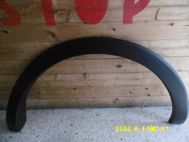 Rivestimento modanatura superiore parafango anteriore DX - Ford Transit Courier Serie (14>) - Pit Stop Ricambi Auto