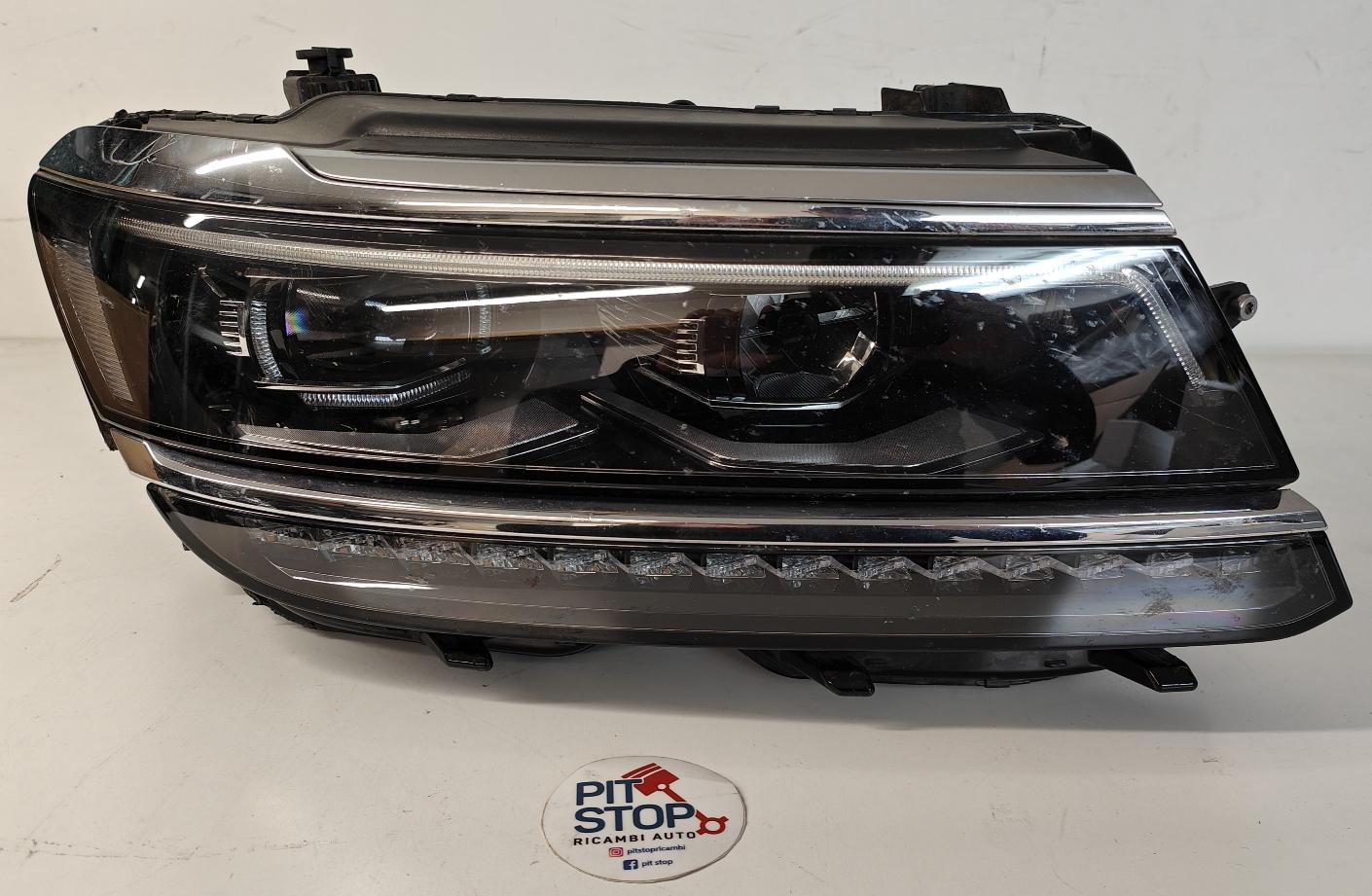 Faro anteriore Destro - Volkswagen Tiguan Serie - Pit Stop Ricambi Auto