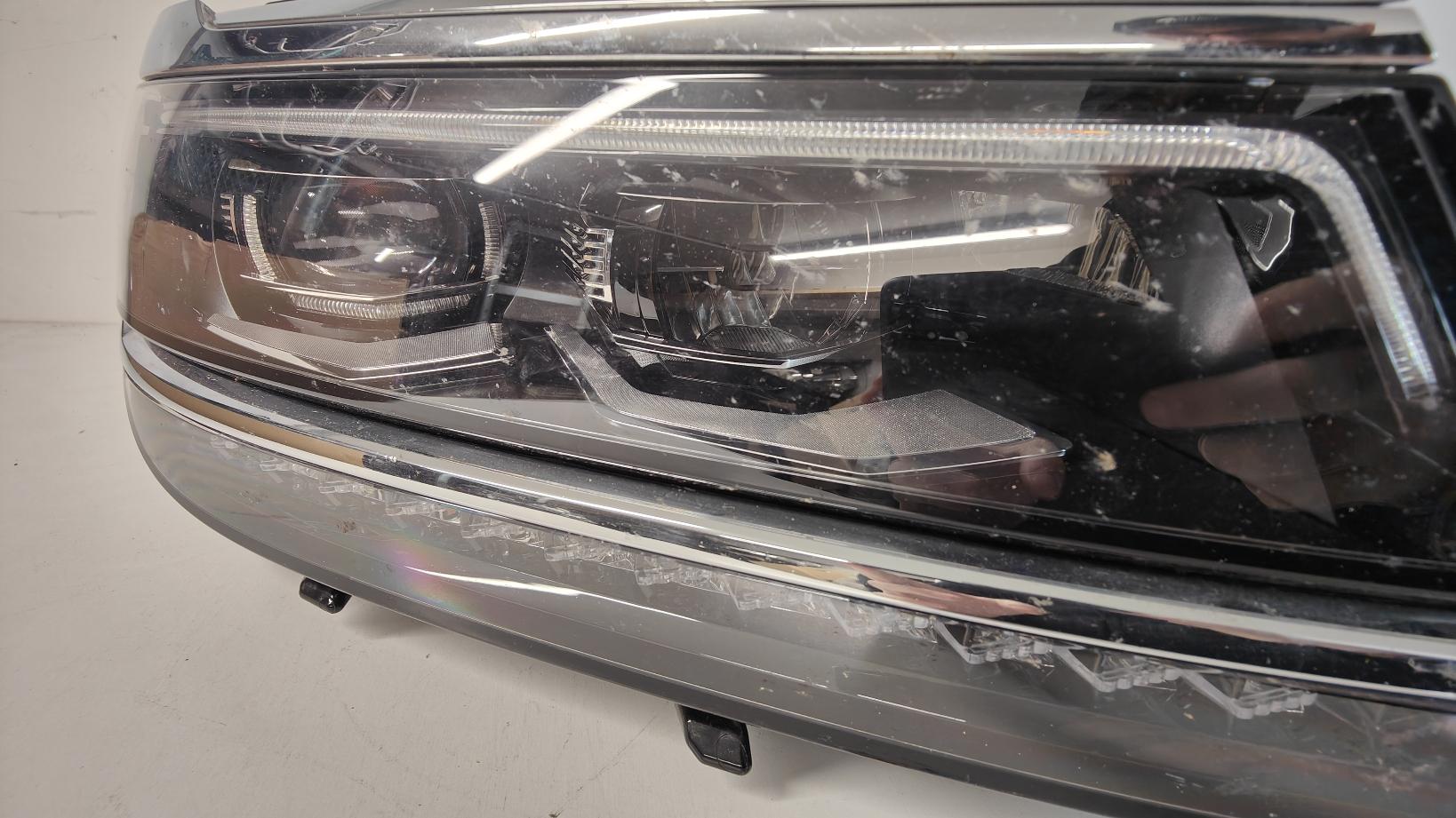 Faro anteriore Destro - Volkswagen Tiguan Serie - Pit Stop Ricambi Auto