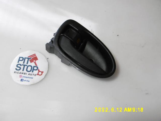 Maniglia interna Posteriore Sinistra - Toyota Yaris Serie (05>08) - Pit Stop Ricambi Auto