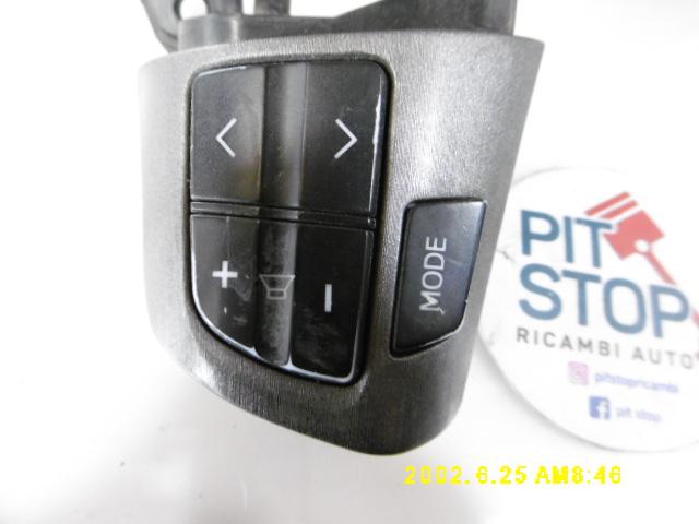 Comandi al volante multifunzione - Toyota Rav4 4è Serie - Pit Stop Ricambi Auto