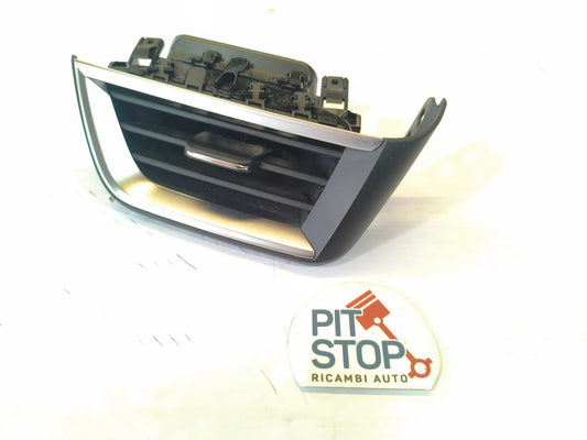 687609862R BOCCHETTA ARIA LATERALE DESTRA RENAULT CLIO V 2019-2025 BX45