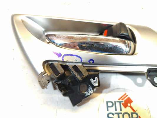 69205-75010 69273-75010 MANIGLIA INTERNA ANTERIORE DESTRA LEXUS CT 200H 2011-2022 12G