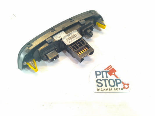 93790-2S100RJ5 PULSANTE LUCI DI EMERGENZA HYUNDAI IX35 1° SERIE 136056 10G