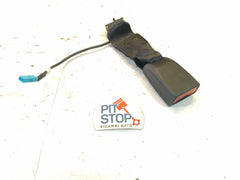 95B857740A AGGANCIO FIBBIA CINTURA DI SICUREZZA POST CENTRALE PORSCHE MACAN 95B 13> 12S