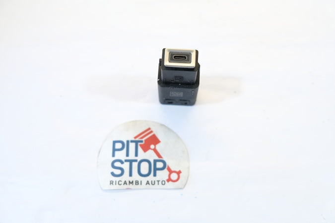 98313506VV 98380610VV PRESA USB PEUGEOT 2008 ASTRA L 2019> 10G PULSVAR
