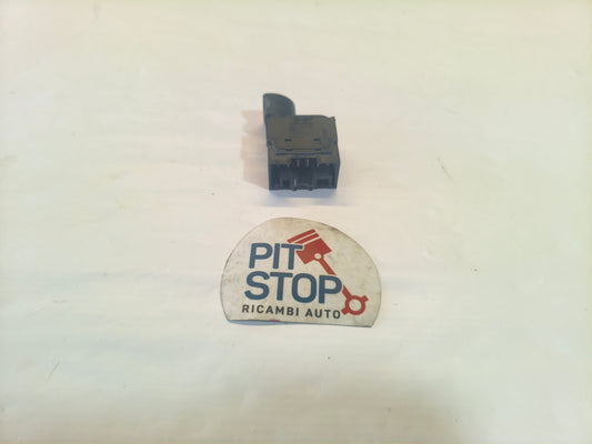 PULSANTE ALZAVETRO ANTERIORE SINISTRO FIAT PALIO STRADA SIENA 1996-2007 10G