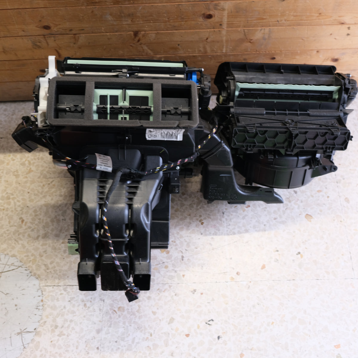 5WB816005F SCATOLA RISCALDAMENTO STUFA CLIMATIZZATORE AUDI Q2 2016>BX51