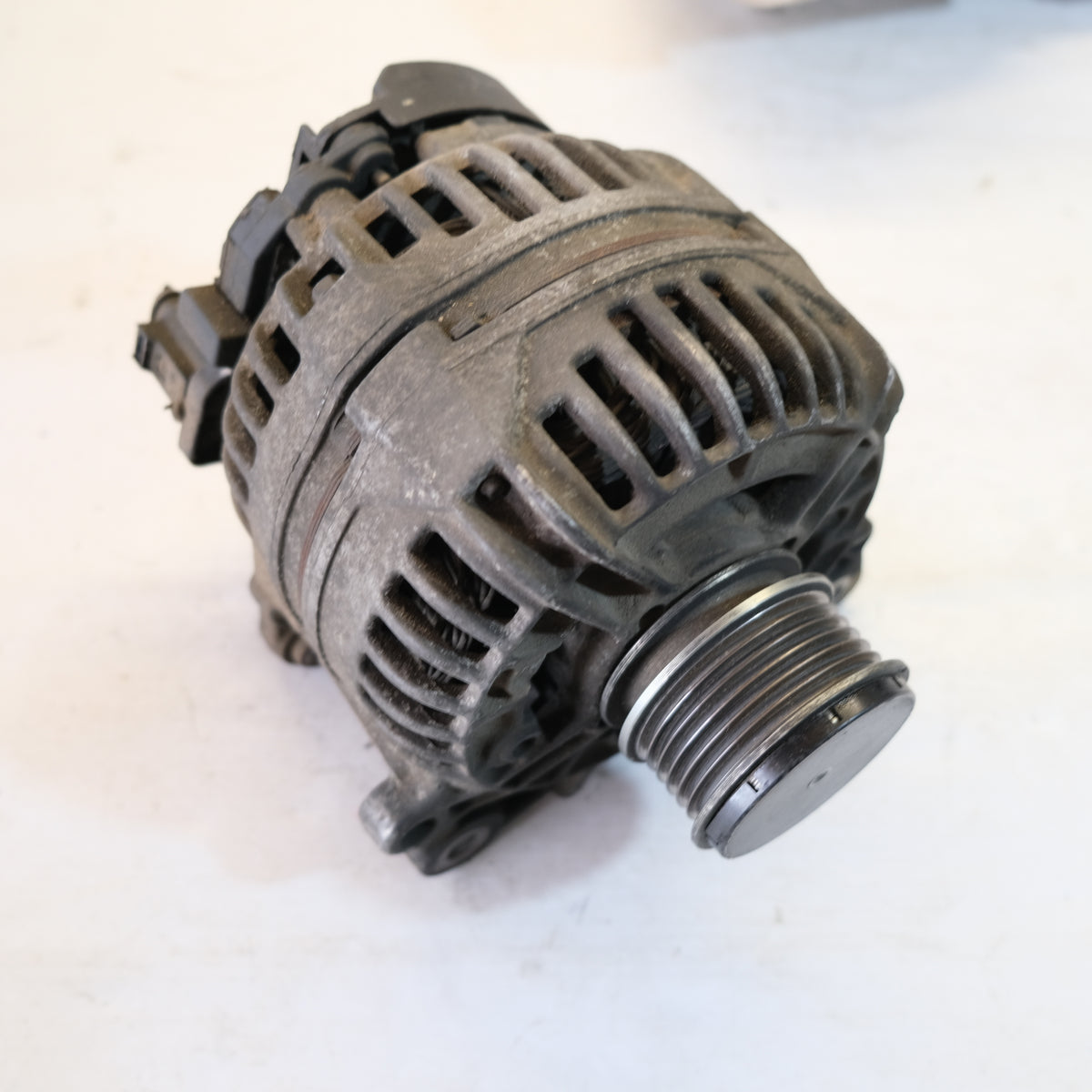 028903028E BOSCH 120A ALTERNATORE VW VOLKSWAGEN NEW BEETLE 1.9 TDI 10G