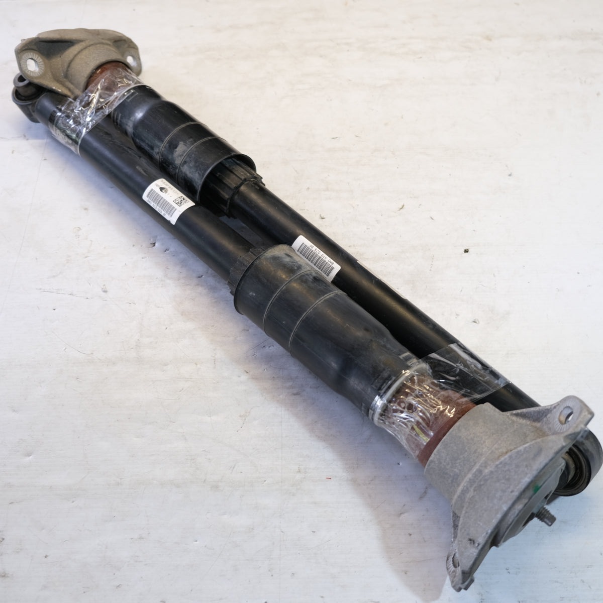 8w0513035aj COPPIA AMMORTIZZATORI POST AUDI A4 8W 2015> BX51