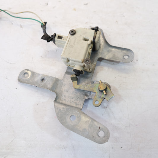 3B0959701A ATTUATORE PORTELLONE CHIUSURA COFANO POST. VW NEW BEETLE 2004 10S