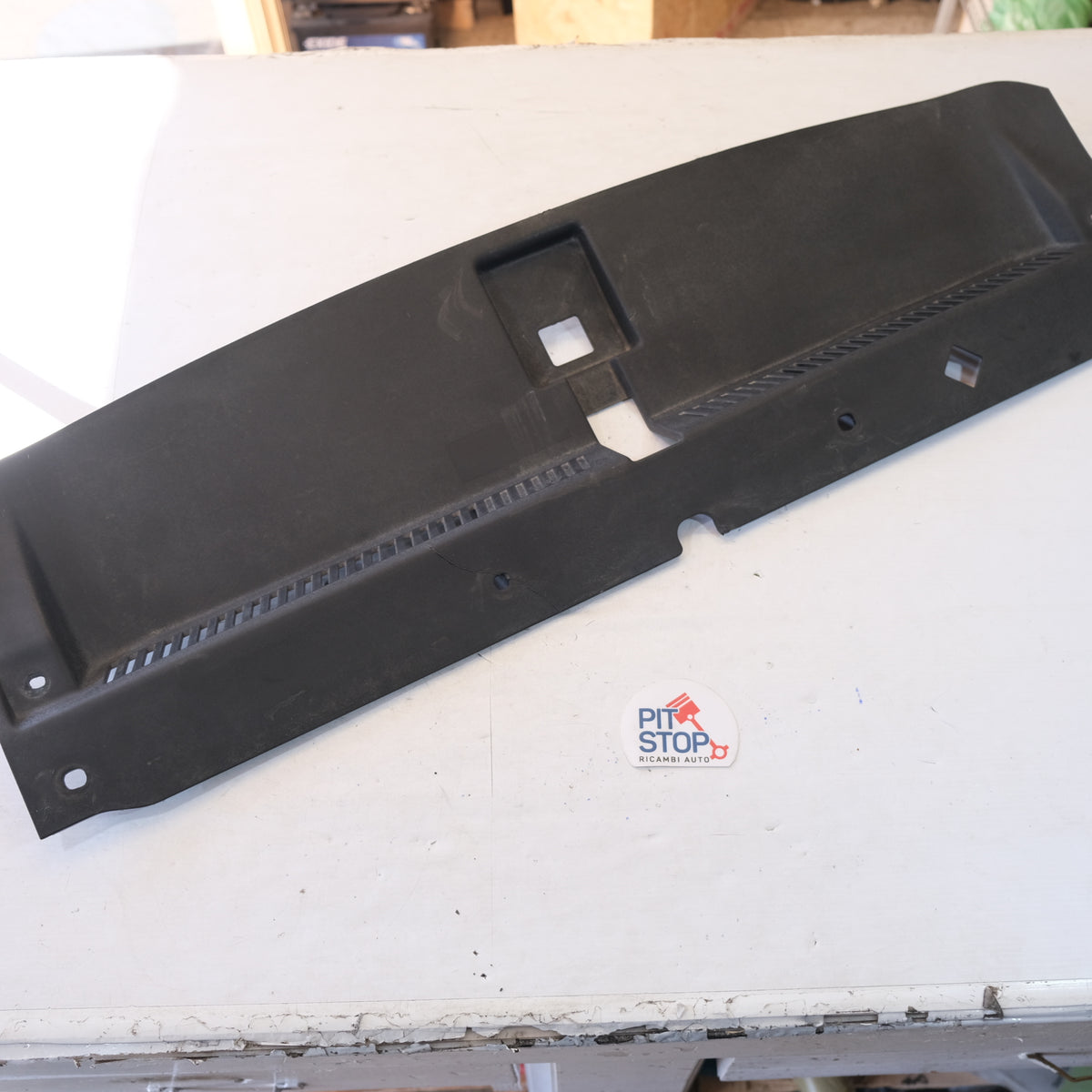 86342-d7000 SUPPORTO GRIGLIA SUPERIORE BATTICOFANO ANT HYUNDAI TUCSON BX51S