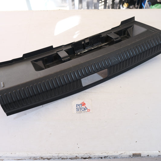 6R6863485 BATTIBALIGIA RIVESTIMENTO BAGAGLIAIO BAULE POSTERIORE POLO 6R 09/17 BX51