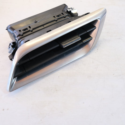 9810143180 BOCCHETTA ARIA LAT. CRUSCOTTO DX PASSEGGERO PEUGEOT 3008 2016> 12S