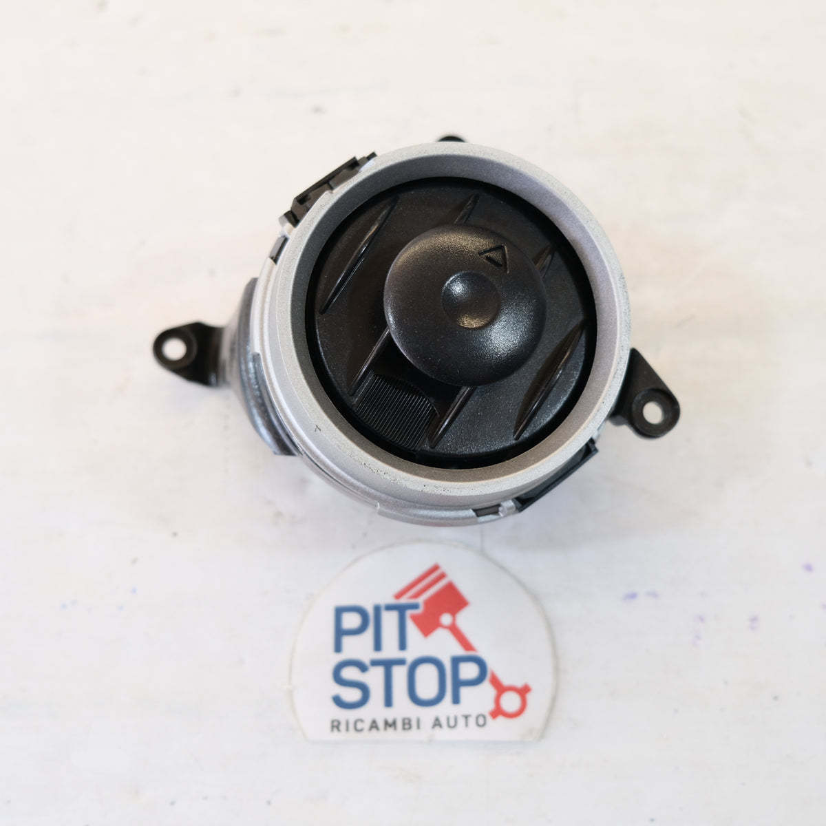 BOCCHETTA ARIA CRUSCOTTO CENTRALE FORD Fiesta 5° Serie 2005-2008 12S