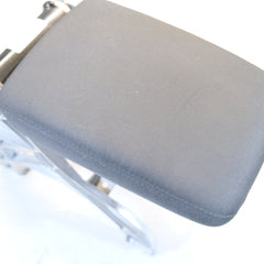 8w0864283e BRACCIOLO CENTRALE IN TESSUTO AUDI A4 8W 2016/2024 BX51S