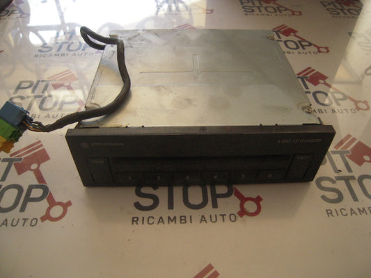 CD LOADER VOLKSWAGEN POLO 4th SERIES 2003 1400 DIESEL 112133
