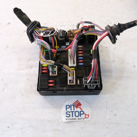 284b62342r CENTRALINA PORTA FUSIBILI RENAULT SCENIC XMOD 1.9 DCI 2009 12S