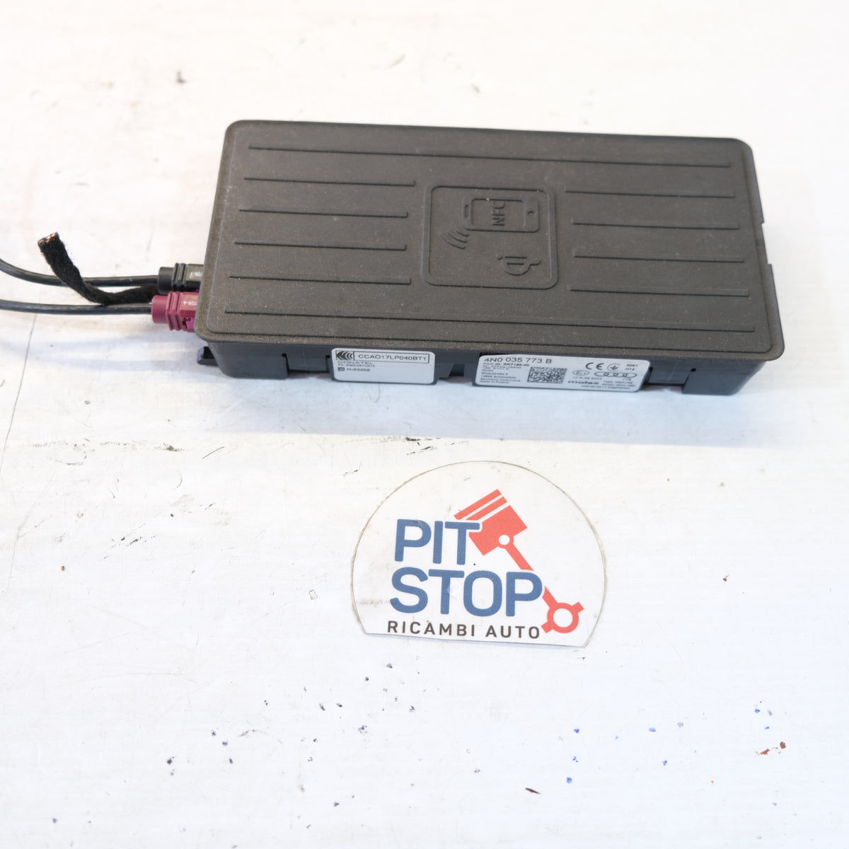 4n0035773b CENTRALINA RICARICA WIRELESS AUDI RS Q8 2018> 10S