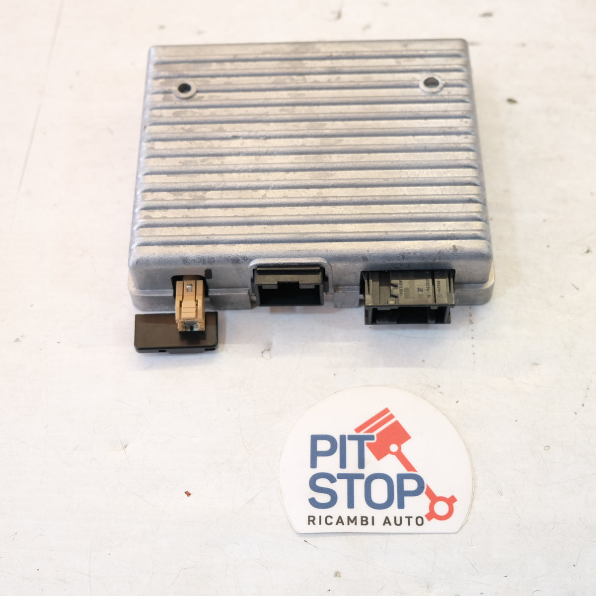 13353284 ECU BLUE &amp; ME OPEL INSIGNIA S. WAGON 2012 143011