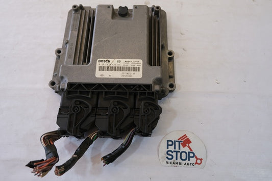 237102213r 0281030439 CENTRALINA MOTORE ECU RENAULT CLIO 4a 07/12>12/16< 1.5 dCi 55Kw 12S