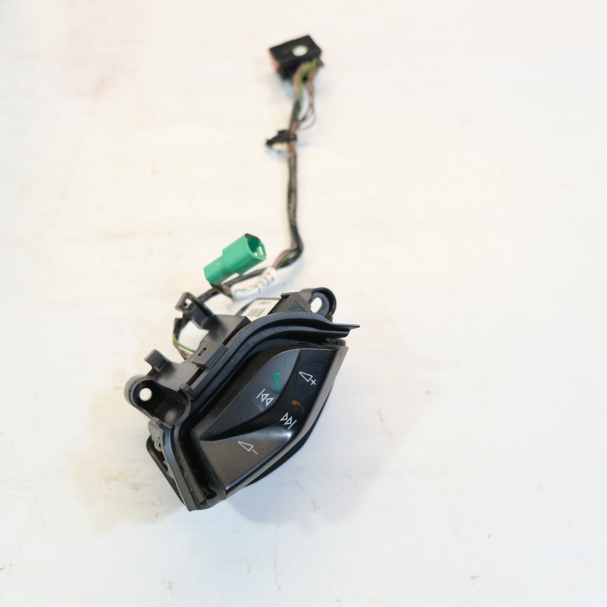 AM5T-14K147-DB COMANDI RADIO TELEFONO AL VOLANTE FORD C-MAX 2011/2015 10g