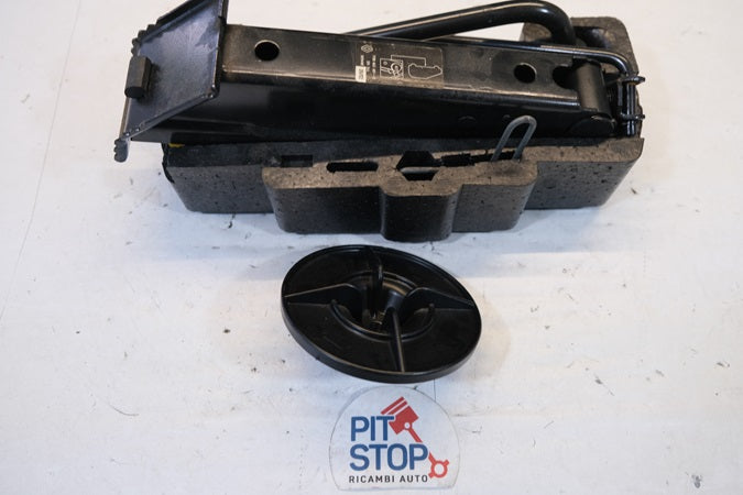 7700845681 CRIC RUOTA DI SCORTA ATTREZZI RENAULT TWINGO 1993/2007 12G