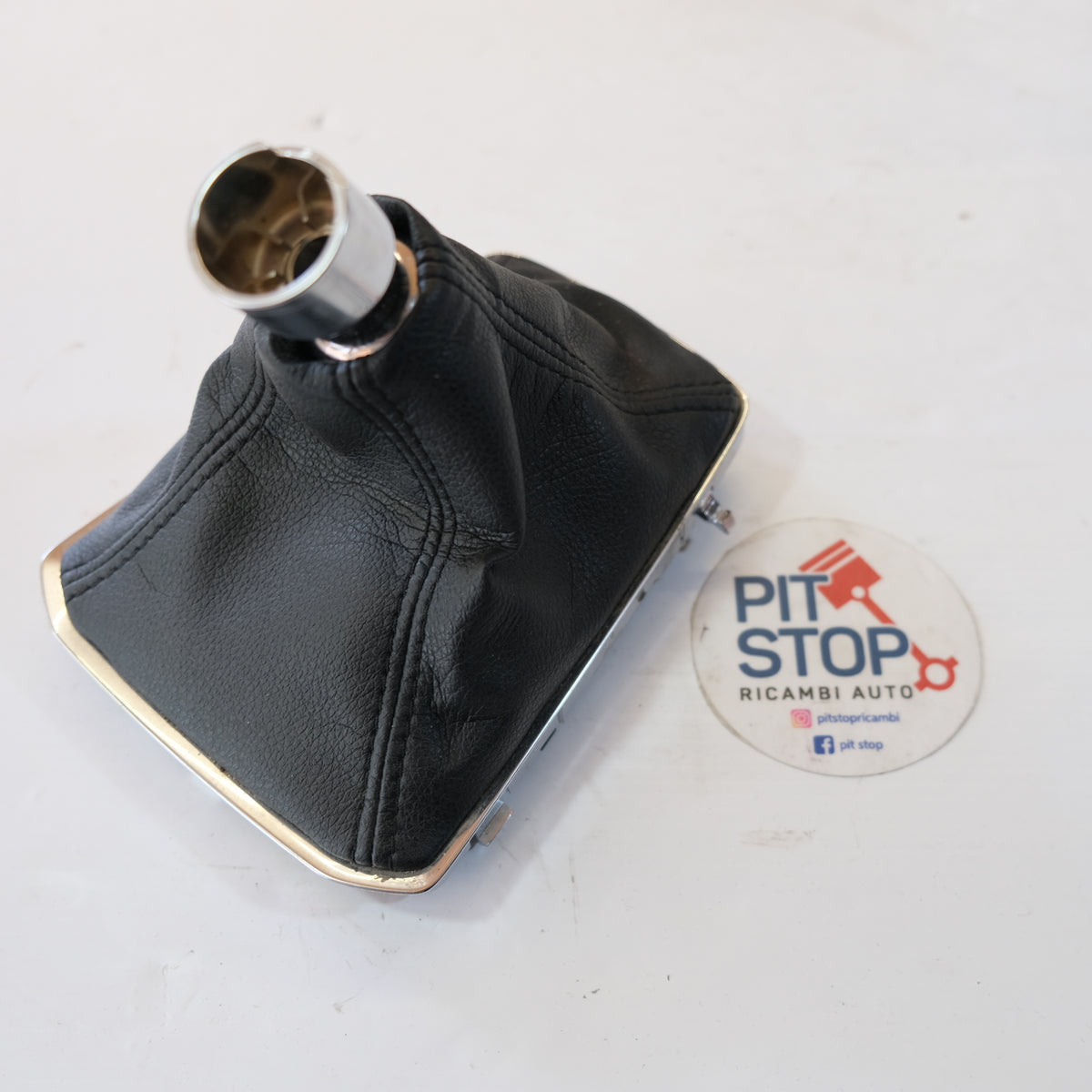 CUFFIA LEVA CAMBIO MARCE FORD FOCUS MK4 2018> 12S