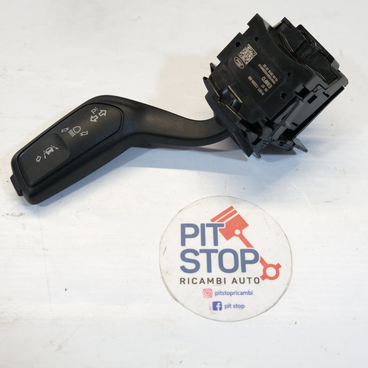 H1BT-13335-BB LEFT LIGHT SWITCH FORD FOCUS SALOON 7TH SERIES PETROL (20 1084024