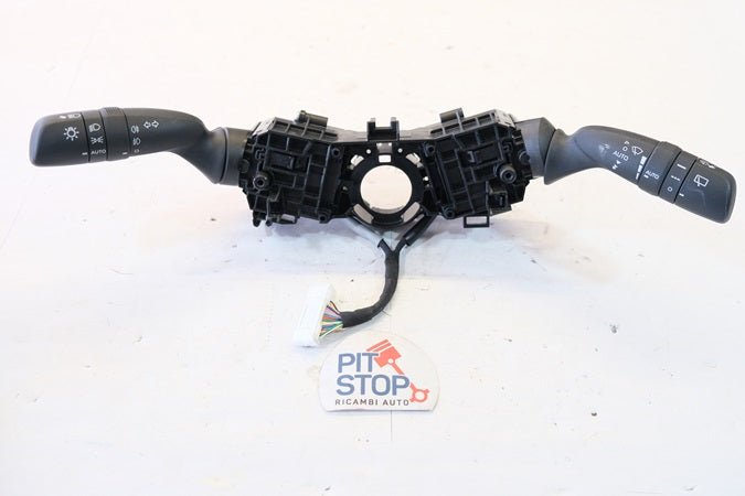 02d70-17j910 02a50-17j916 DEVIOLUCI DEVIO TOYOTA YARIS HYBRID 2018> 10S