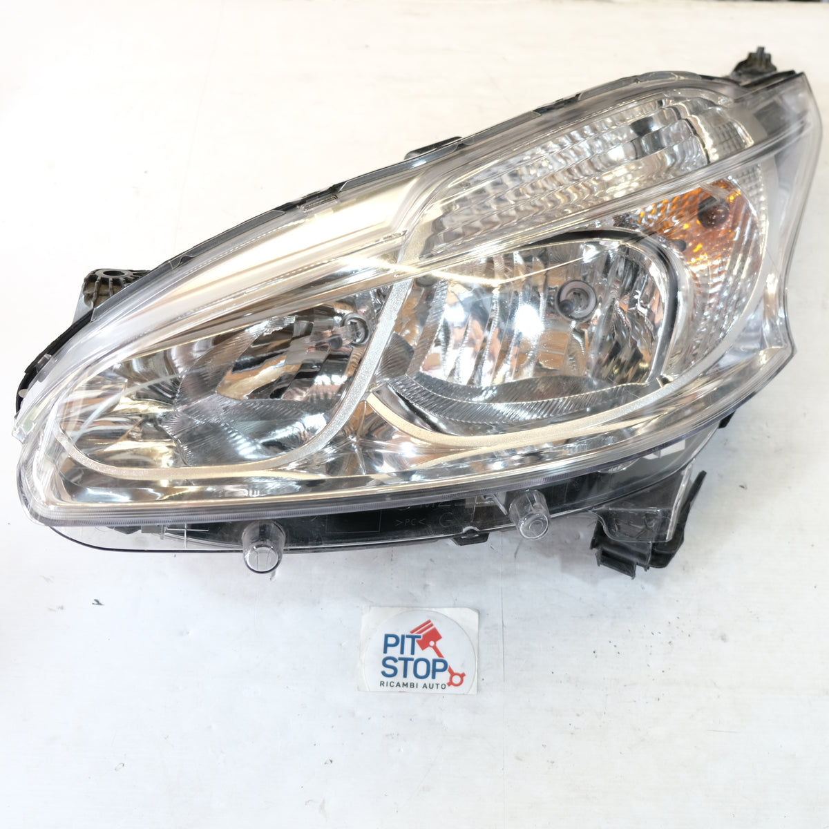 9802221880 FARO SX FANALE PROIETTORE ANTERIORE SINISTRO PEUGEOT 208 2012 12G