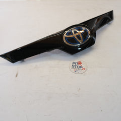 53111-02c80 GRIGLIA ANTERIORE LOGO TOYOTA COROLLA 2018 10S