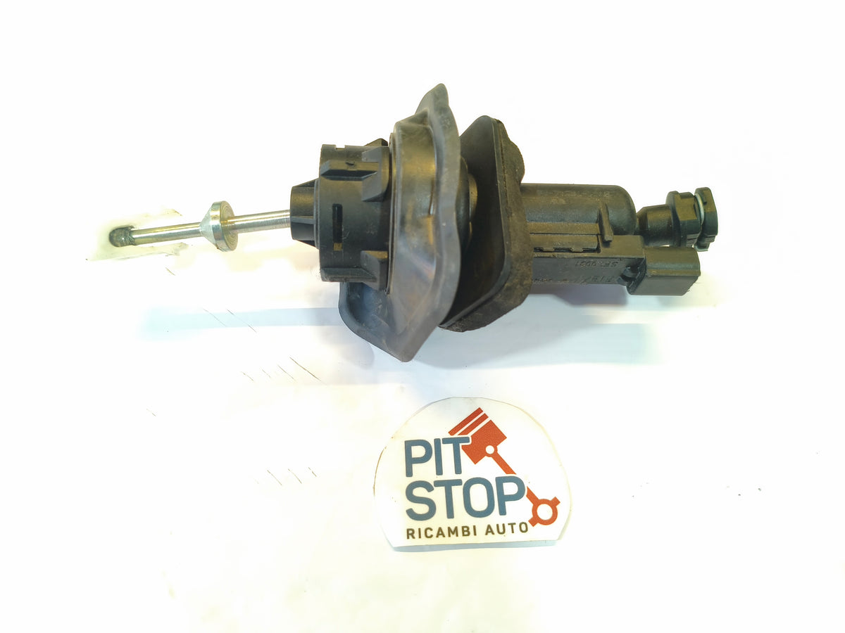 KG19300 S4MZD POMPA CILINDRO FRIZIONE FORD FOCUS C-MAX MONDEO FIESTA S-MAX 2006-2012 10G