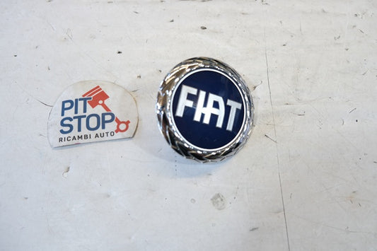 b632 LOGO STEMMA EMBLEMA ANTERIORE BLU FIAT 10G