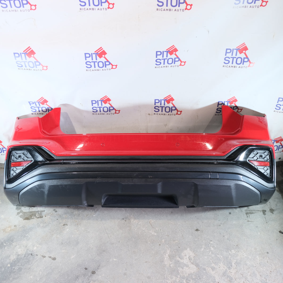 81a807521R 81a807323e PARAURTI POSTERIORE S-LINE AUDI Q2 2022 BX51S