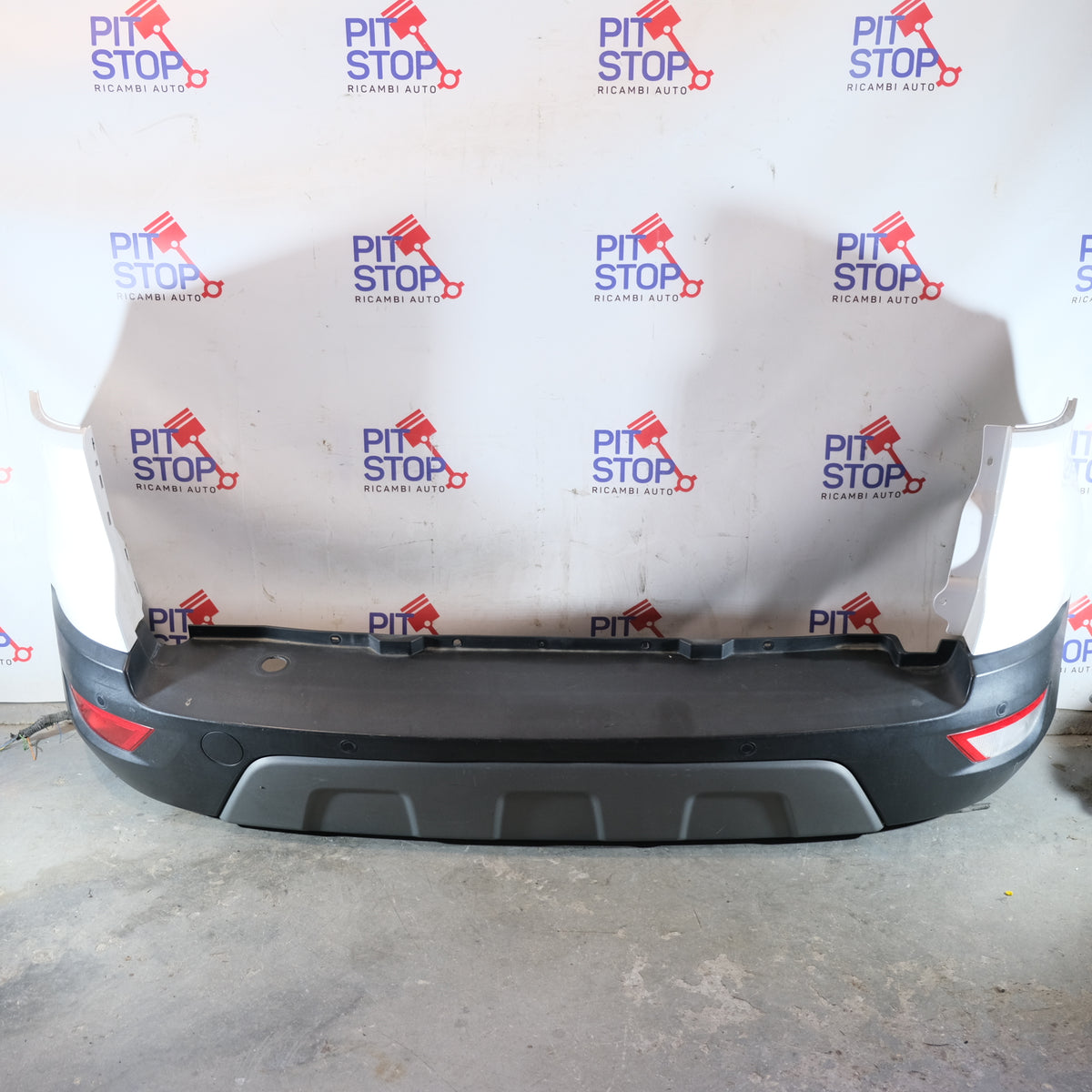 GN15-17k835 PARAURTI POSTERIORE FORD ECOSPORT 2015> BX51