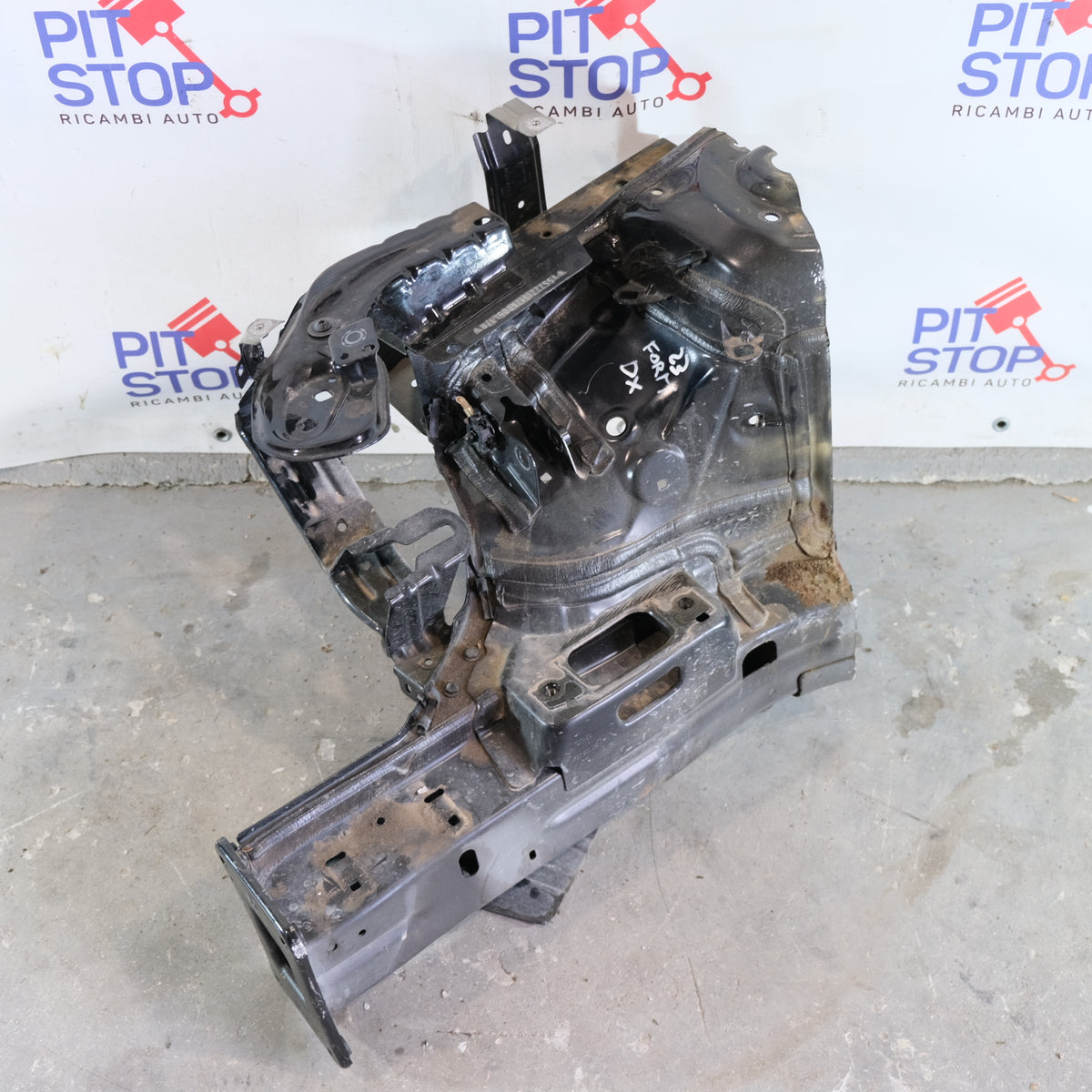 3Q0805116G 5Q0802036AA PASSARUOTA LONGHERONE ANT. DX CUPRA FORMENTOR 2023