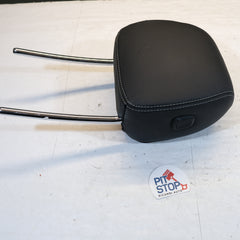 A1779707700 POGGIATESTA ANTERIORE SX IN PELE NERA MERCEDES GLA 2020> BX51