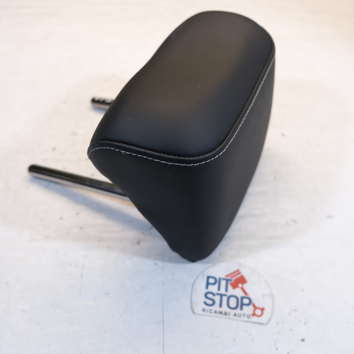 2G0885900EWKV POGGIATESTA POSTERIORE CENTRALE VOLKSWAGEN T-CROSS 2019> 51S